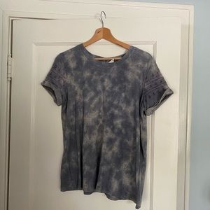 Anthropologie Embroidered sleeve Toe-Dye top